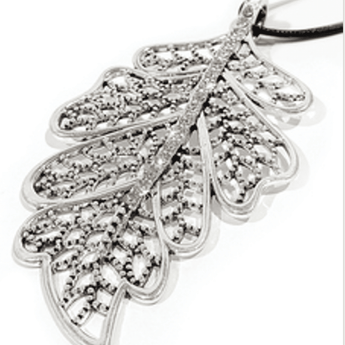 Leaf Pendant Necklace - Ruffled Feather