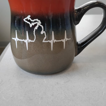 MI Heart Beat 26 oz Rustic Taverns Mug (Rust to Beige or Blue to Tan)