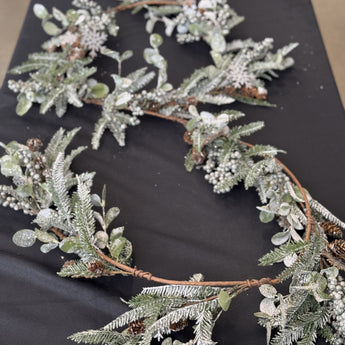 Fir Berry & Snowflake Garland