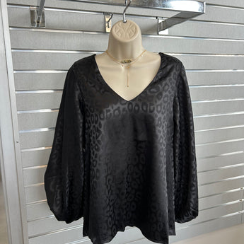 CLEARANCE-Black Leopard Print Long-sleeve