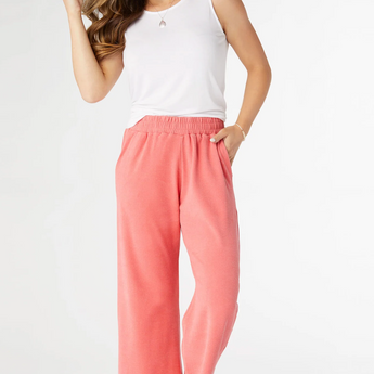 Weekend Brush Pocket Crop Pant - Coral