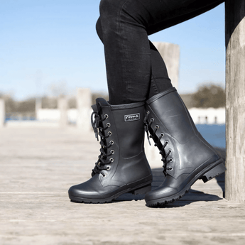 Epaga Matte Black Women's Rain Boots -CLEARANCE - Ruffled Feather