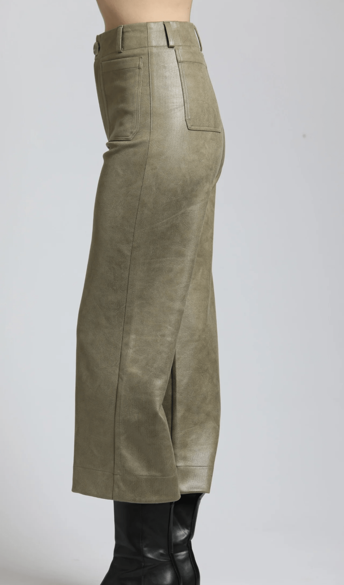 Vegan Leather Wide Leg Pant With Patch Pockets – Ruffled Feather